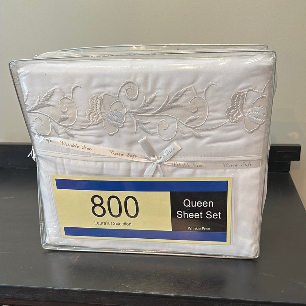 Laura's Collection White Queen Sheet Set